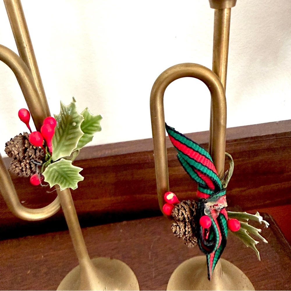 Vintage Brass Bugle Horn Candlestick Decor Trumpet Christmas Farmhouse Decor - Picture 3 of 13